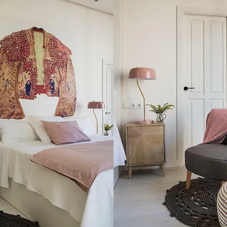 Santa Paula Pool & Luxury Sevilla