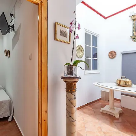 Casa De La Luz -elegante Casco Antiguo 5-hab-11px Sevilha