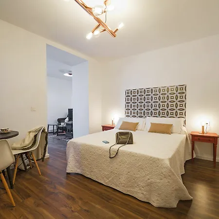 Apartment Selecta Venerables Seville