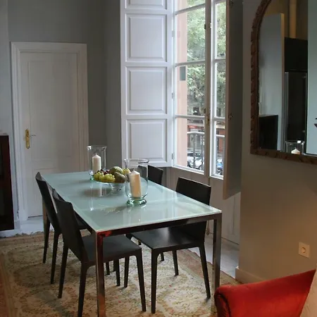 Luxurious 2 Bedroom Flat In A Historic Building Apartamento *