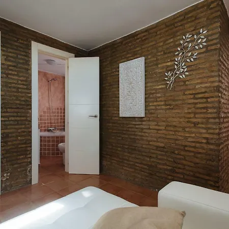 Cozy Attic With Terrace- 1bd 1bth- San Vicente Севилья