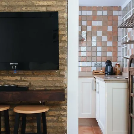 Cozy Attic With Terrace- 1bd 1bth- San Vicente Севилья