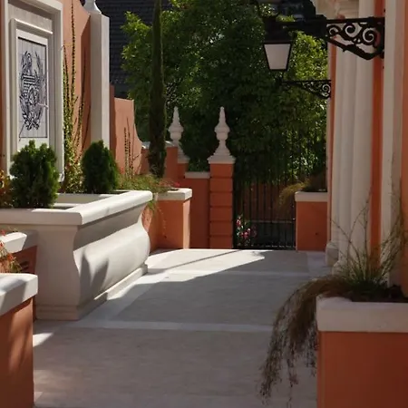 Apartamento Colegio Mayor Careu - Women Only - Community *