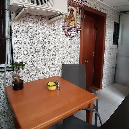 Homestay Fresh & Clean Seville