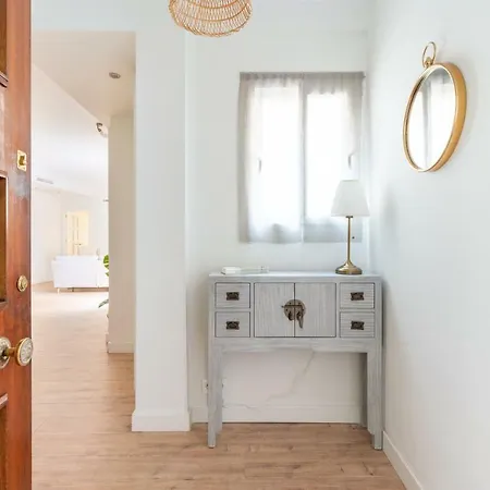 Apartment Unique Homes Setas, Plaza De San Pedro 6 Pax