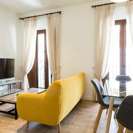 Lanza Apartament *