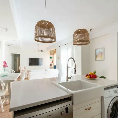 Unique Homes Setas, Plaza De San Pedro 6 Pax Apartment Seville
