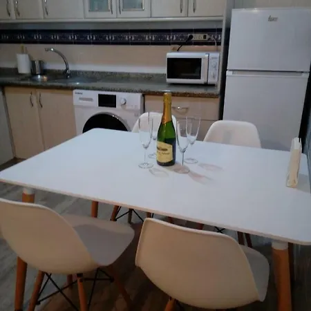 Ideal Tipo Loft En Triana Wifi