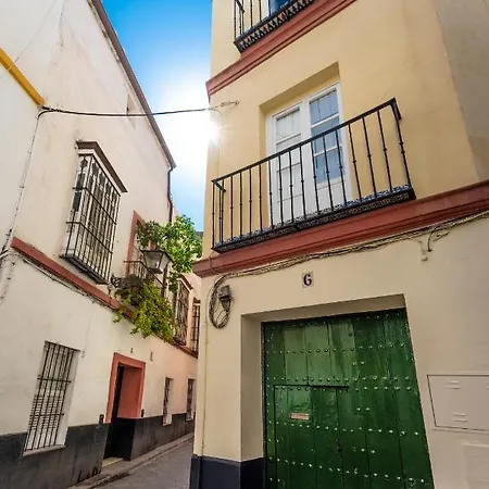Genteel Argote De Molina Apartment Seville
