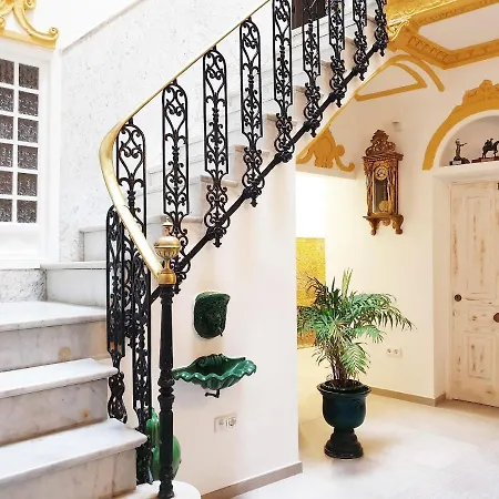 Homestay Palace-house Hercules