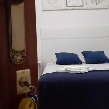 Homestay Fresh & Clean Seville