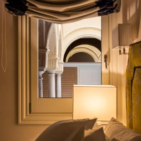 Casa De Triana Luxury By Casa Del Poeta 아파트 *