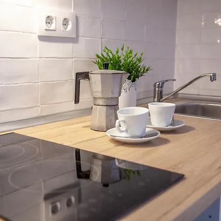 Luminoso Y Acogedor En Sevilla. A/c. Apartamento