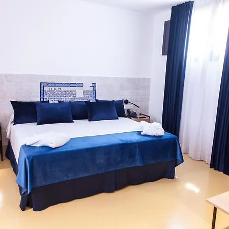Triana Montalvan 3* Seville
