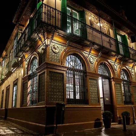 Hotel Triana Montalvan 3*