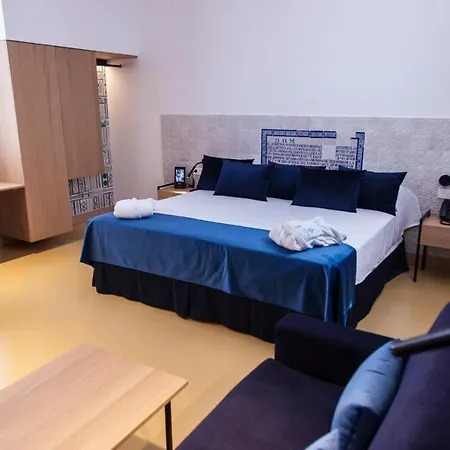 Hotel Triana Montalvan