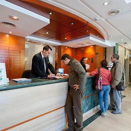 America Hotel 4*