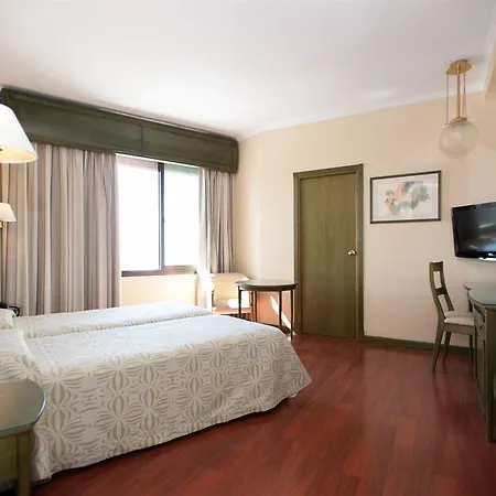 America Hotel 4*