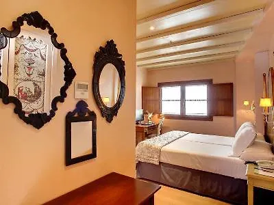 Sacristia De Santa Ana Hotel Sevilla