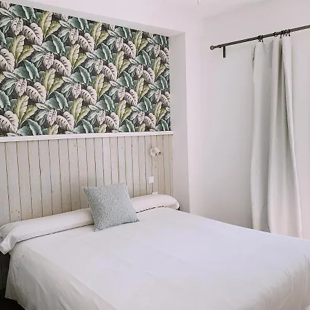 Boutike Guesthouse 2* Севилья