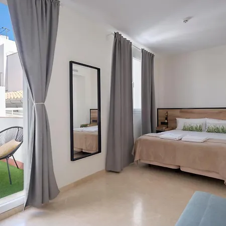 Sweet Hotel