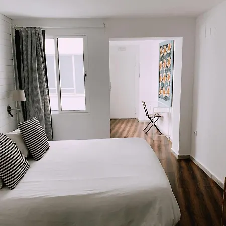 Boutike Guesthouse 2* Севилья