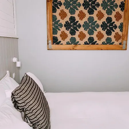 Boutike Guesthouse Гостевой дом