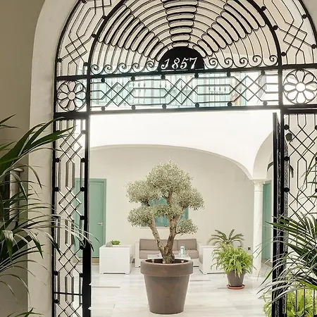 Casa Palacio El Condestable De *