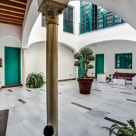 Bed & Breakfast Casa Palacio El Condestable De Seville
