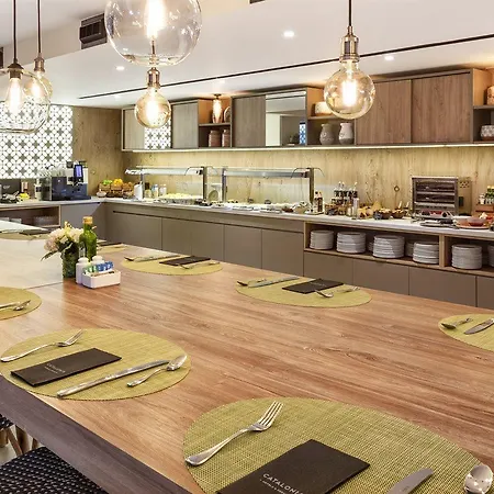 Catalonia Santa Justa Hotel 4*