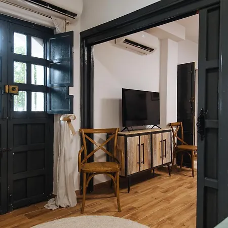 Apartment Aitana's Retreat With Charming Garden *
