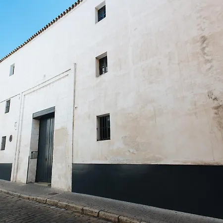 Aitana's Retreat With Charming Garden Apartment