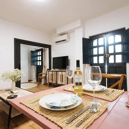 Aitana's Retreat With Charming Garden * Seville
