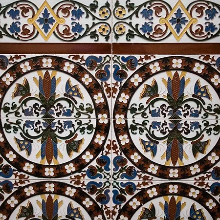 Le Petit Palue Seville