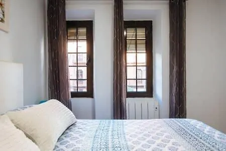 13 Calle San Jacinto Apartment Seville