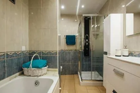 Apartment 13 Calle San Jacinto Seville