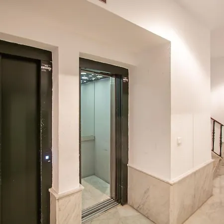 Escapada Romantica, 2 Pax, Centro Historico * Seville
