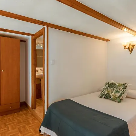Duplex Jesus Gran Poder 4. Plaza De La Gavidia Seville