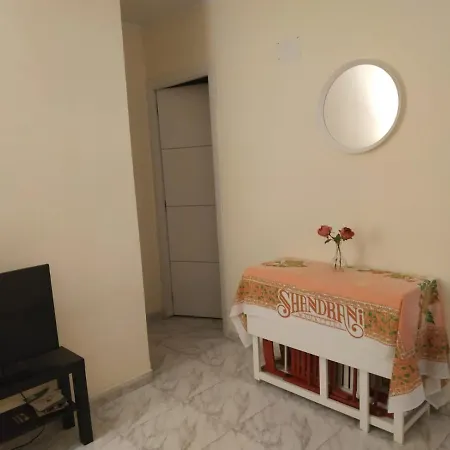 Apartment Nervion Piso Con Patio Seville