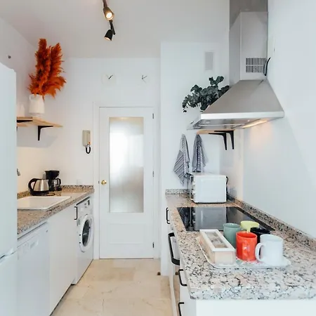 Apartment Reformed And Bright- 2bdr 1bth- Nervion