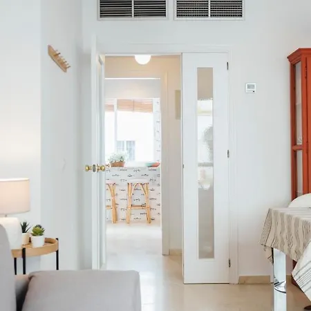 Apartment Reformed And Bright- 2bdr 1bth- Nervion