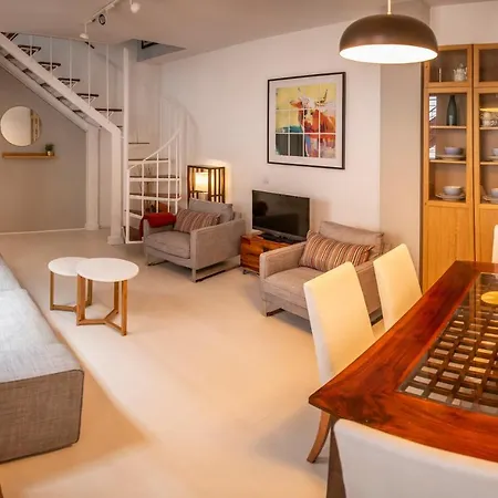 Centuria Macarena, Apartamento Duplex Apartment
