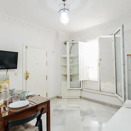 Apartment Cozy And Bright- 1bd 1bth - La Alfalfa Seville