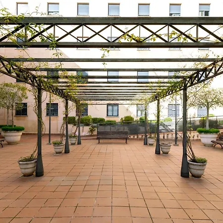 Centrico Ii Donkey Parking Incluido Seville