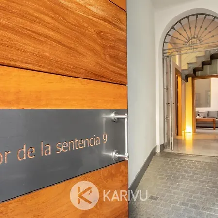 Estudio Senor De La Sentencia Apartment Seville