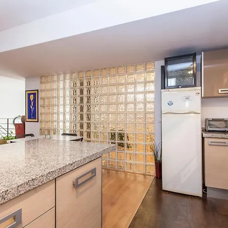 Lf Parking Incluido Amplio Loft En Barrio Santa Cruz