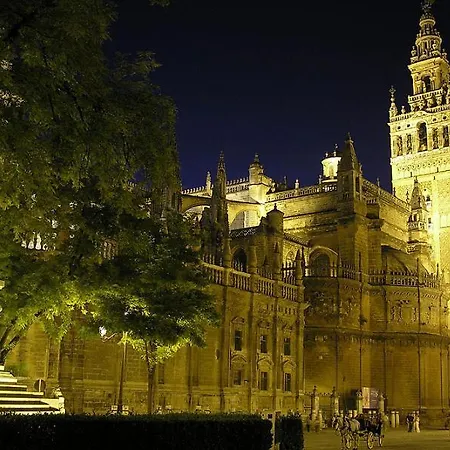 Epicenter Ii Nuevo Y Lujoso Apto Parking Gratis Perfecta Ubicacion Seville