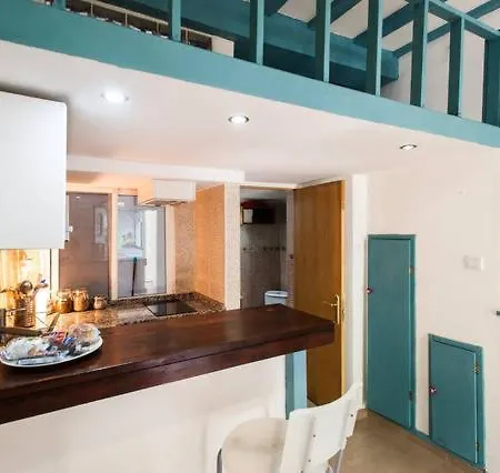 En Metropol Parasol Apartment *