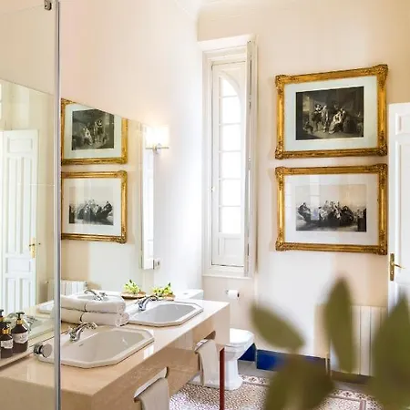 Alfonso, Restored Palace House With Gardens And Monuments Views *