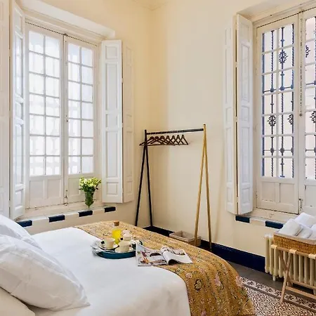 Alfonso, Restored Palace House With Gardens And Monuments Views Villa